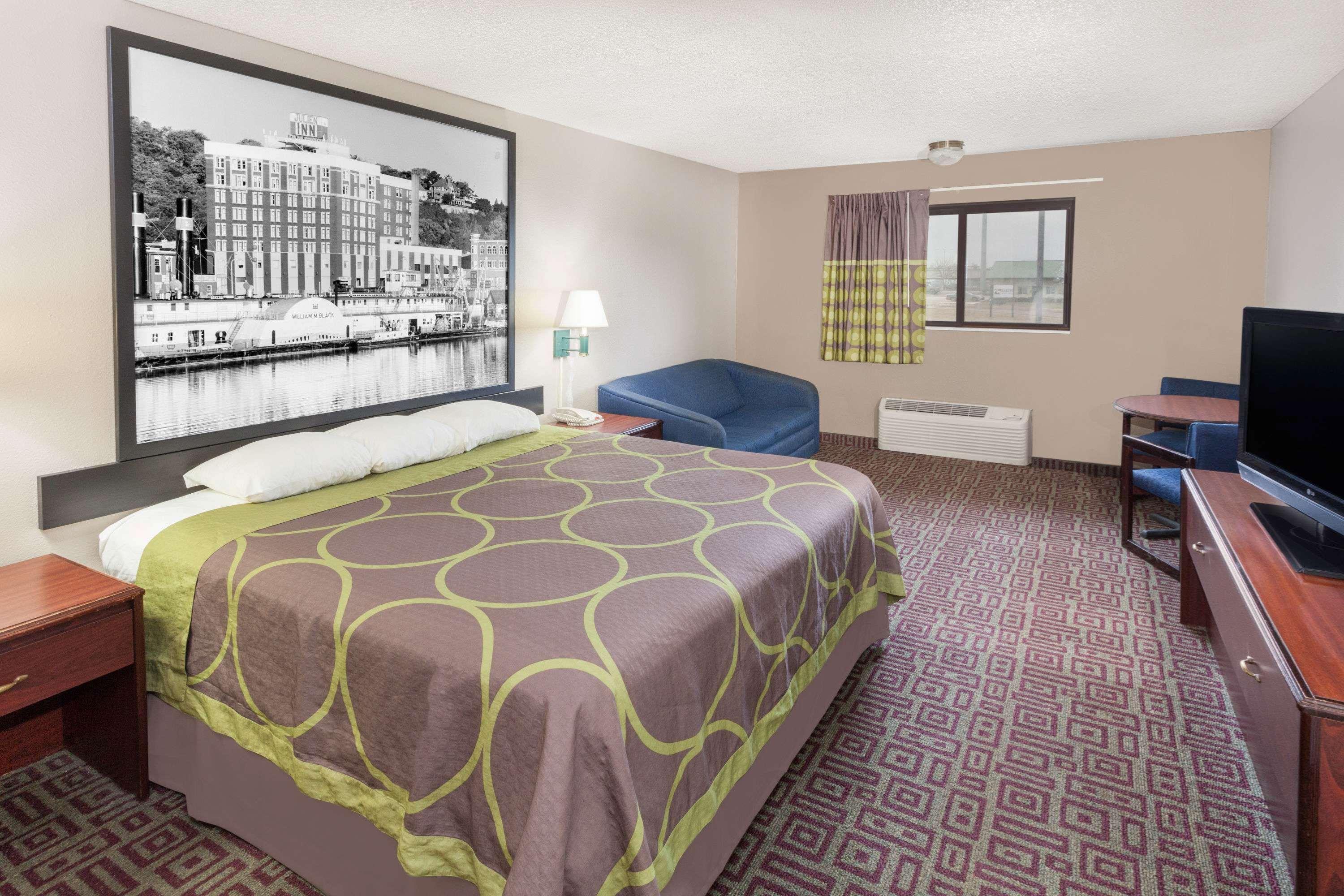 Hotel Super 8 By Wyndham Muscatine Exteriér fotografie