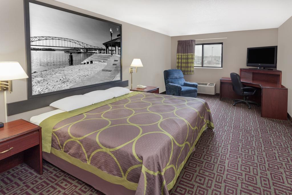 Hotel Super 8 By Wyndham Muscatine Exteriér fotografie
