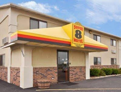 Hotel Super 8 By Wyndham Muscatine Exteriér fotografie